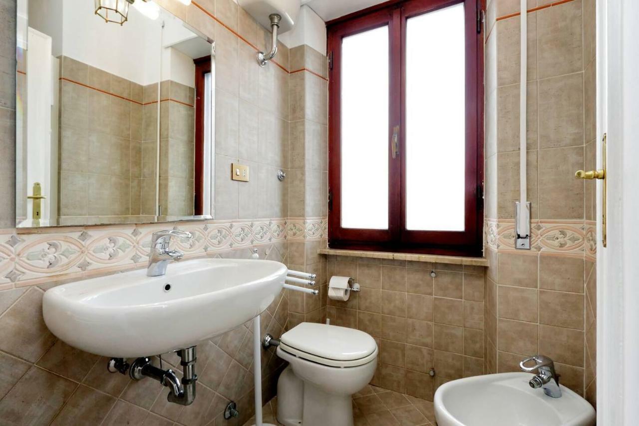 Rainbow Eur Apartment โรม ภายนอก รูปภาพ